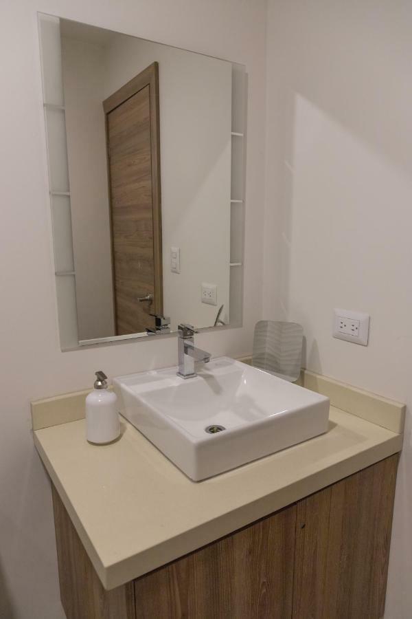 Le Bristol Aparthotel Куэнка Экстерьер фото